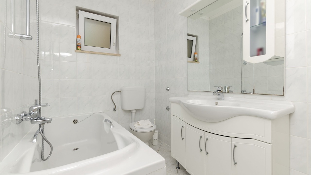 Photo of Bathroom in Bol