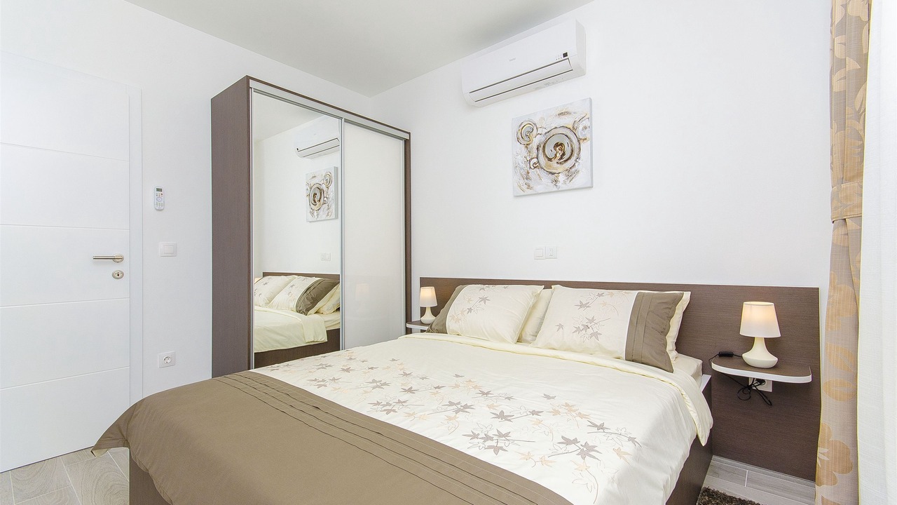 Photo of Bedroom in Vir