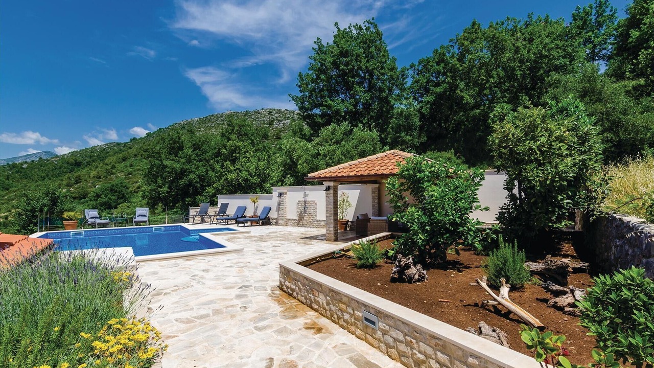 Photo of Outdoor in Orasac