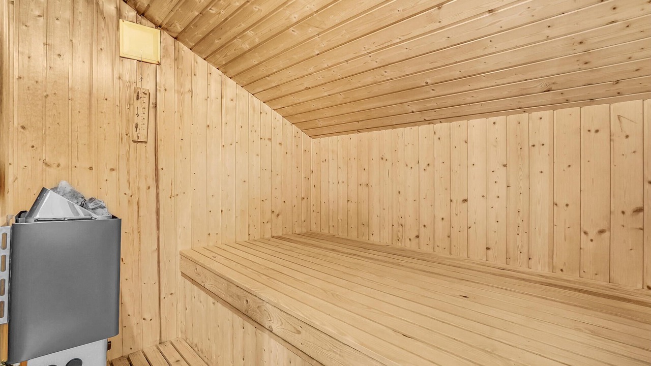 Photo of Others in Jegum