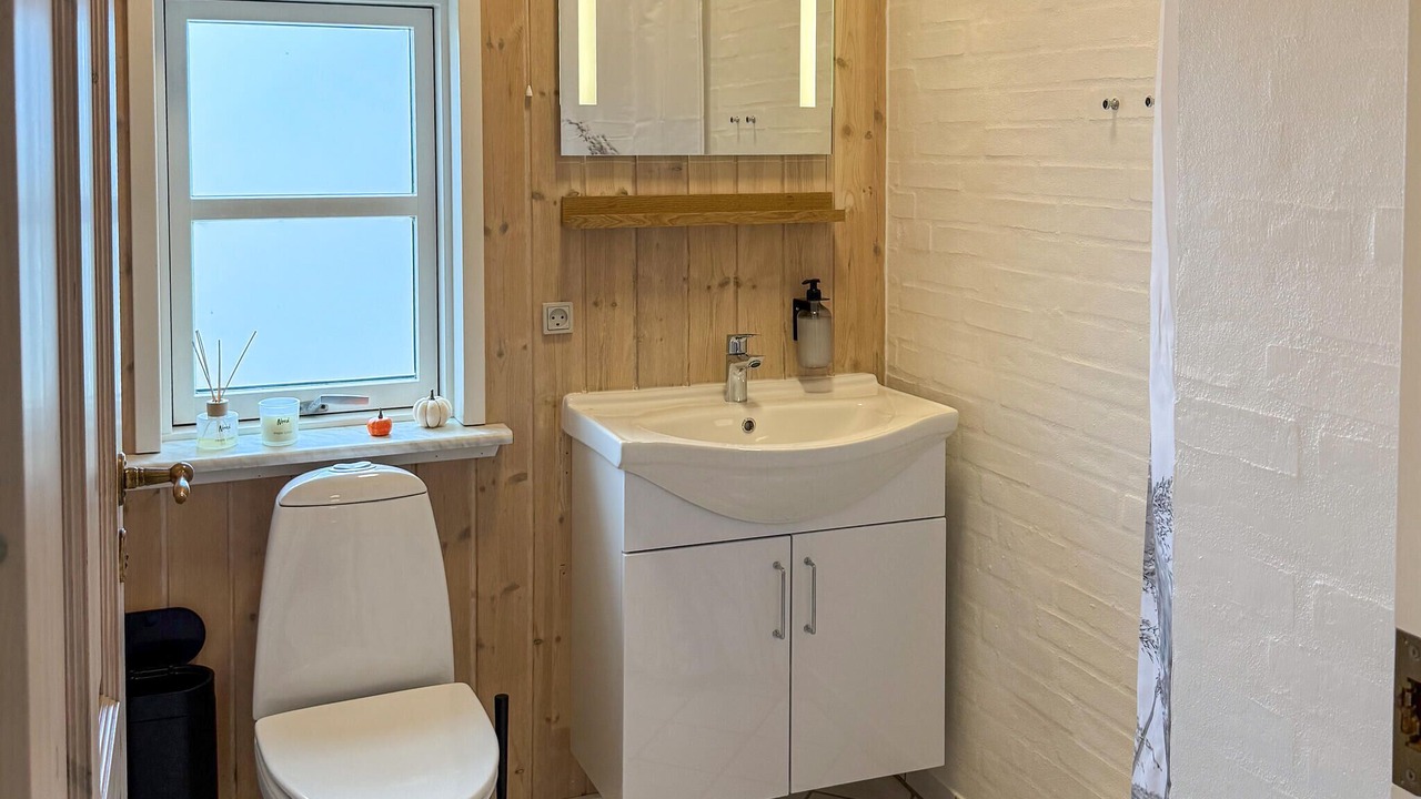 Photo of Bathroom in Jegum