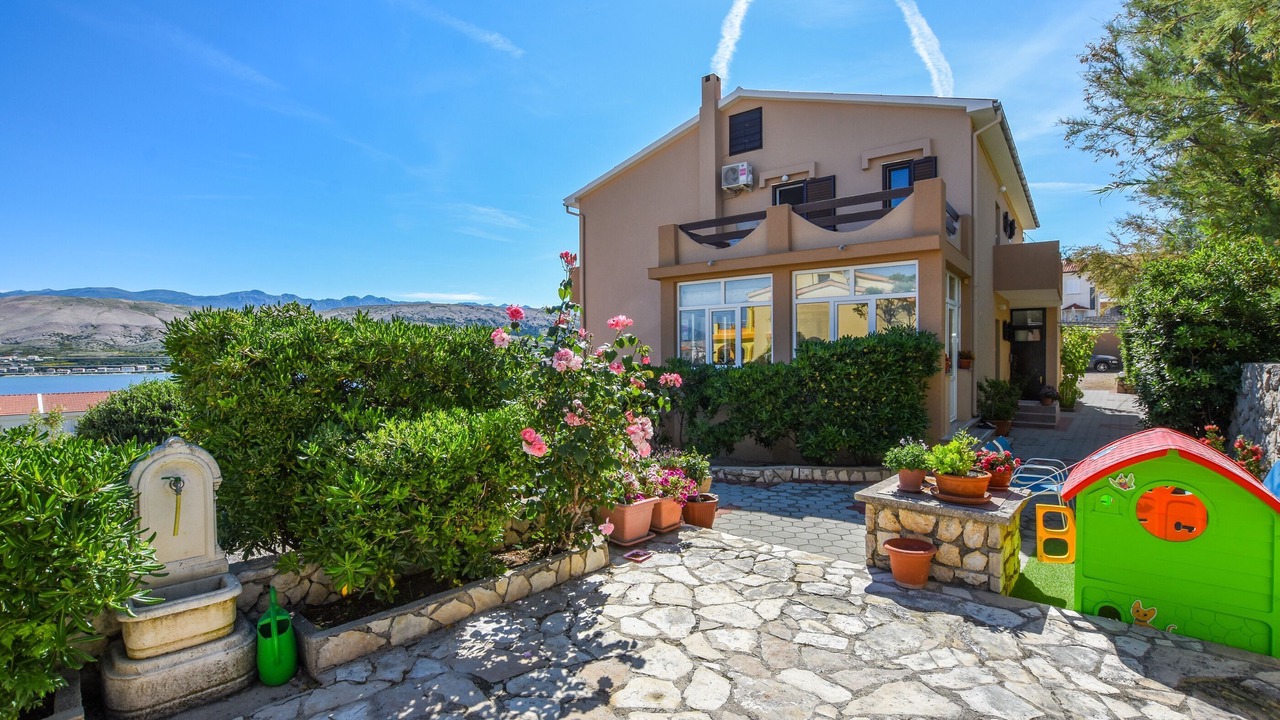 Photo of Outdoor in Pag