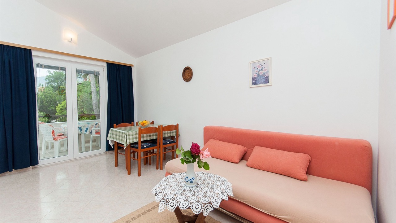 Photo of Livingroom in Bratus