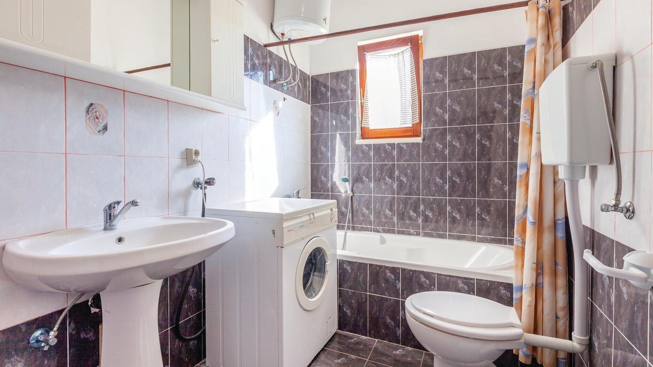Photo of Bathroom in Grizane