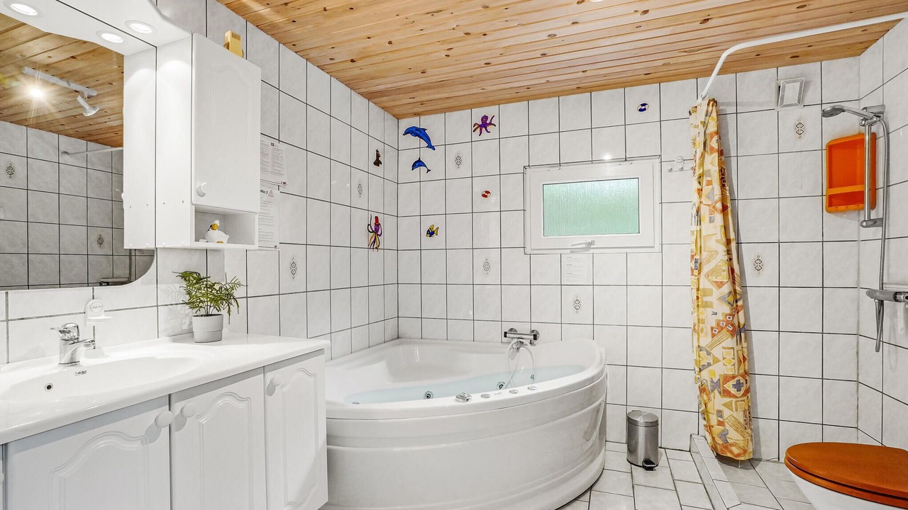 Photo of Bathroom in Helberskov Strand