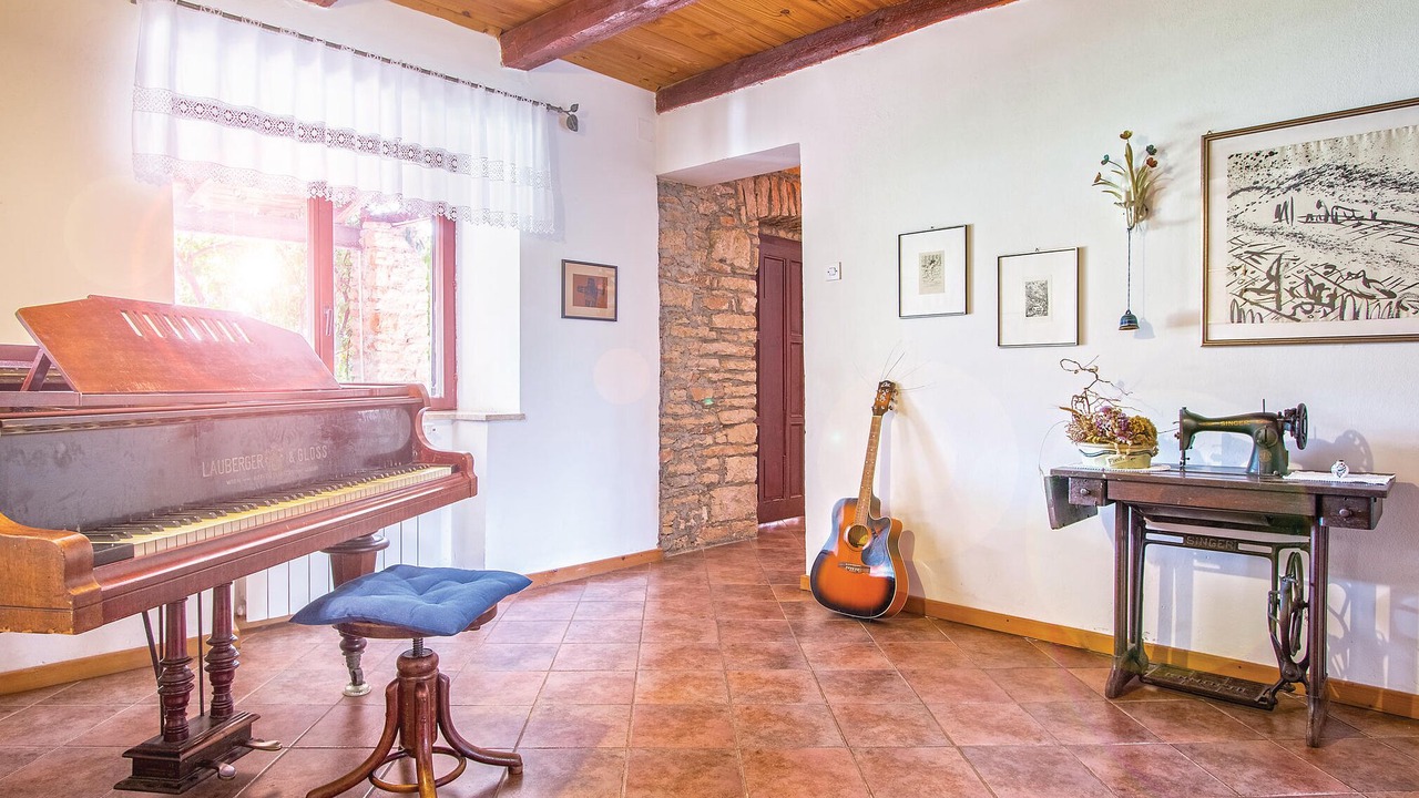 Photo of Bedroom in Sisan
