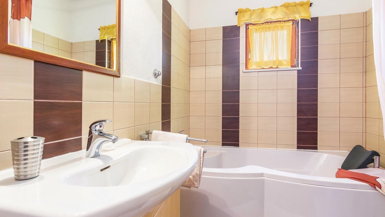 Photo of Bathroom in Matohanci
