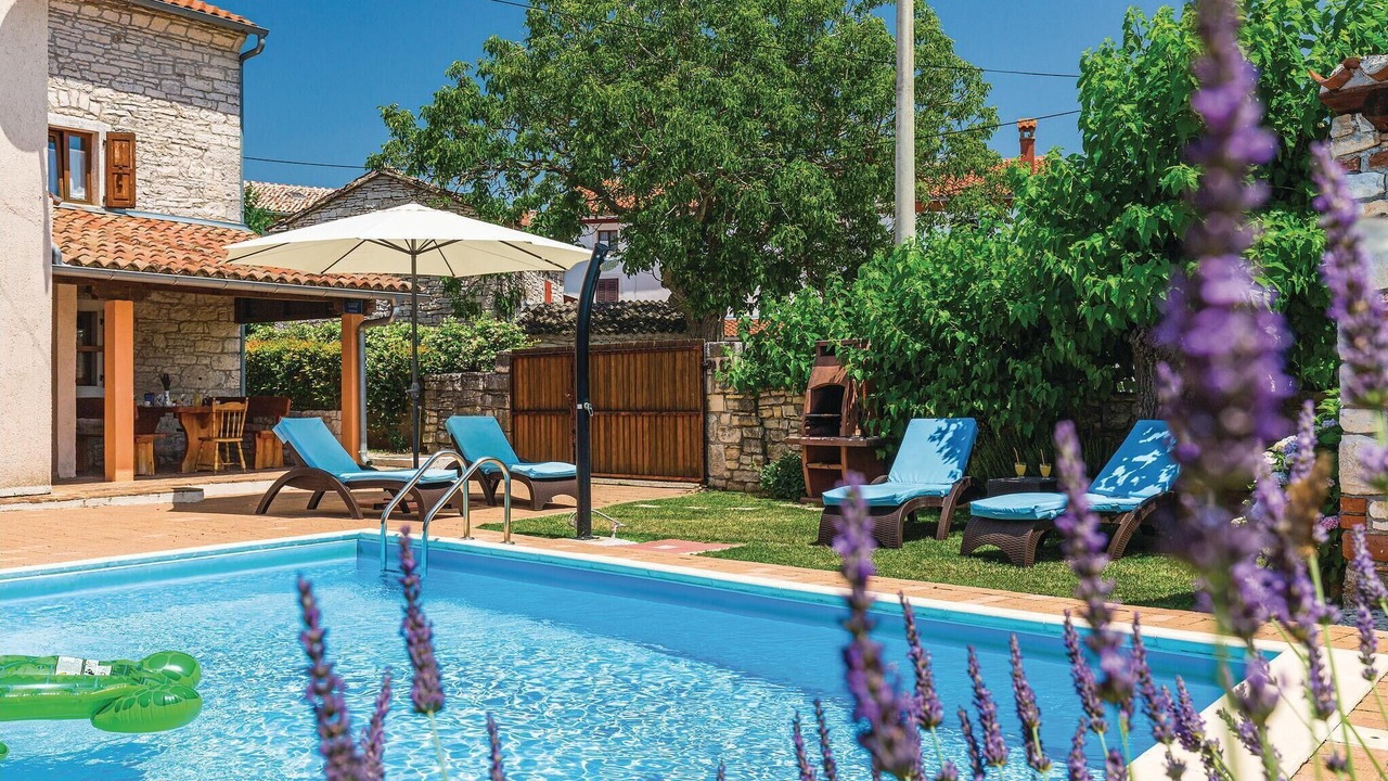 Photo of Outdoor in Matohanci