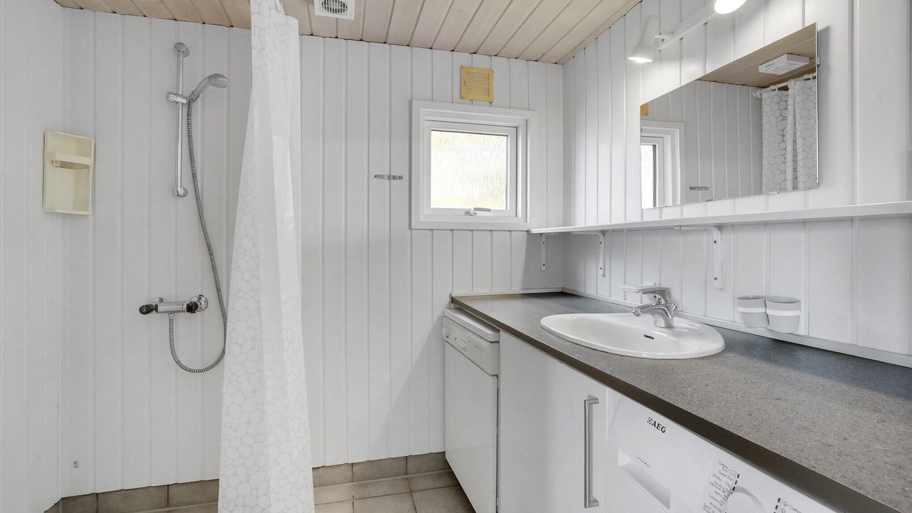 Photo of Bathroom in Vestervig