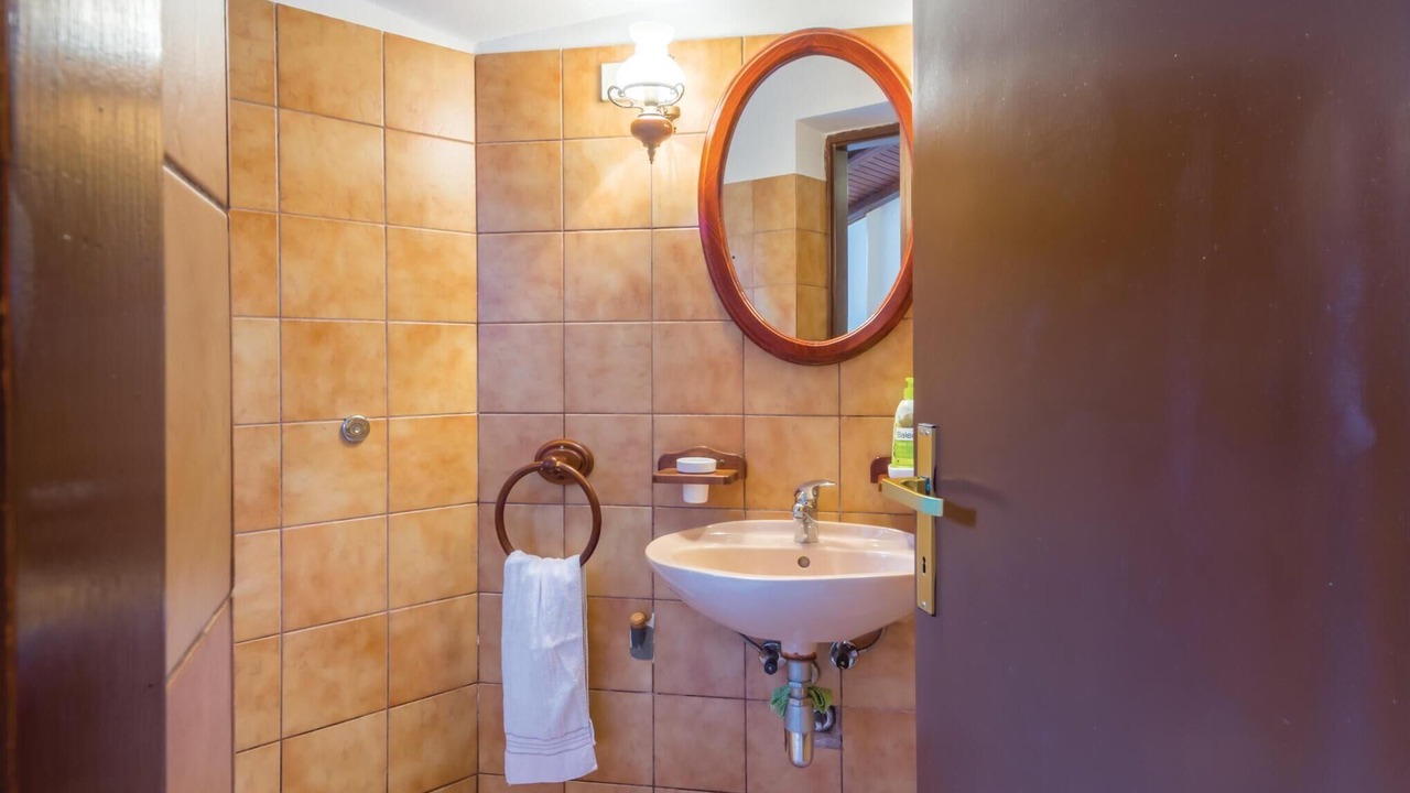 Photo of Bathroom in Pobri