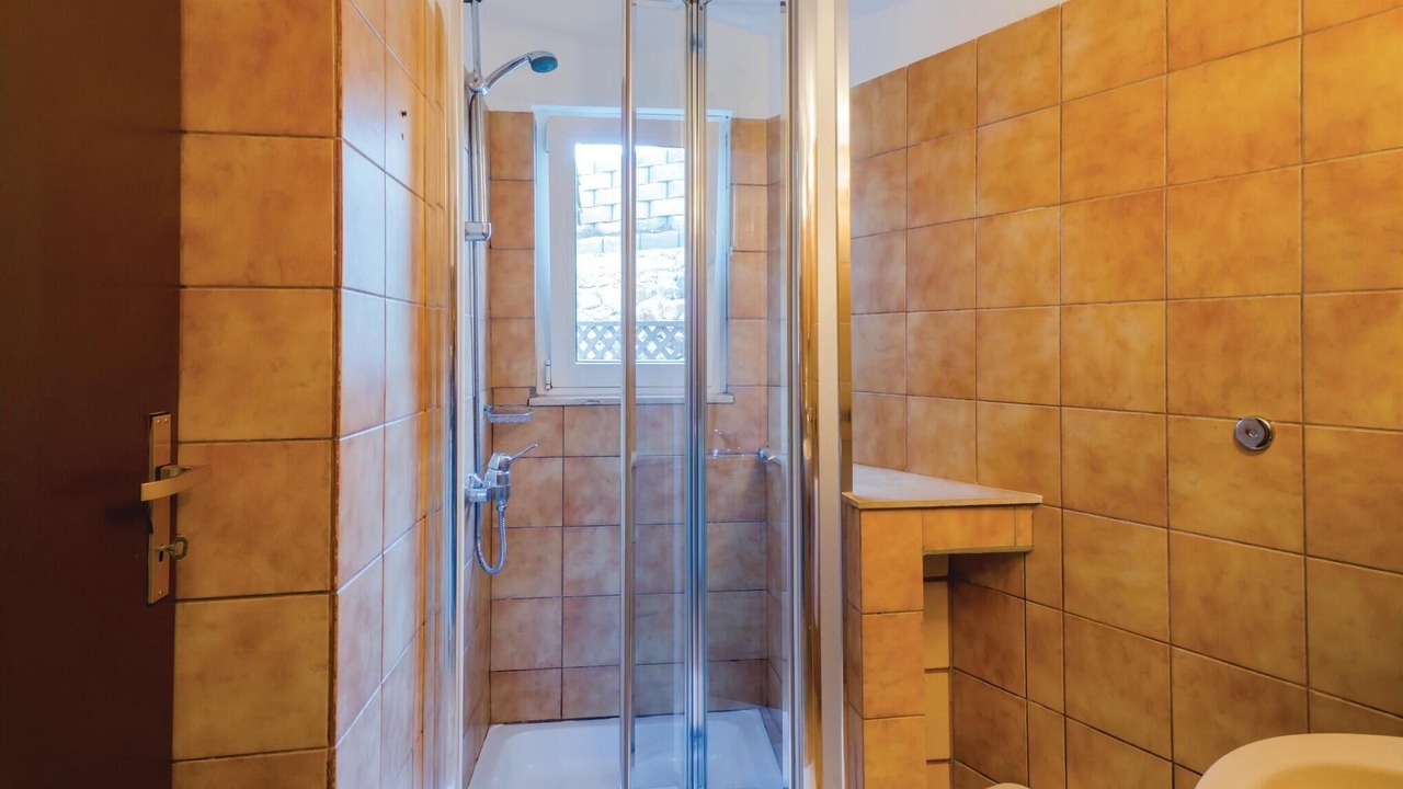 Photo of Bathroom in Pobri