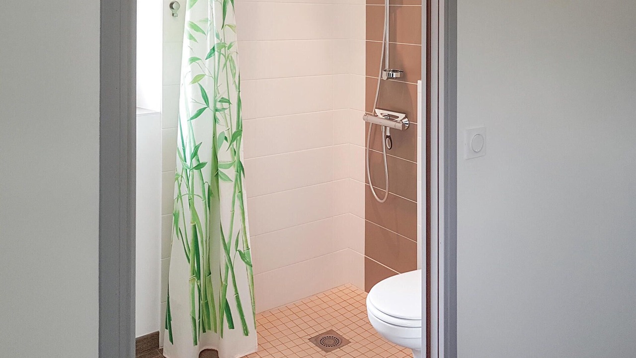 Photo of Bathroom in Dourdan