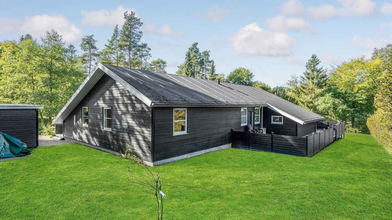 Photo of Others in Femmøller