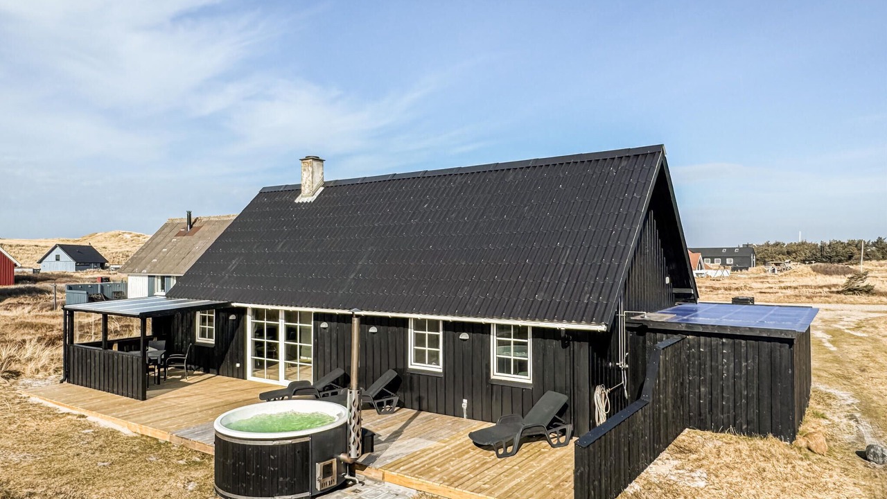 Photo of Outdoor in Vrist Strand