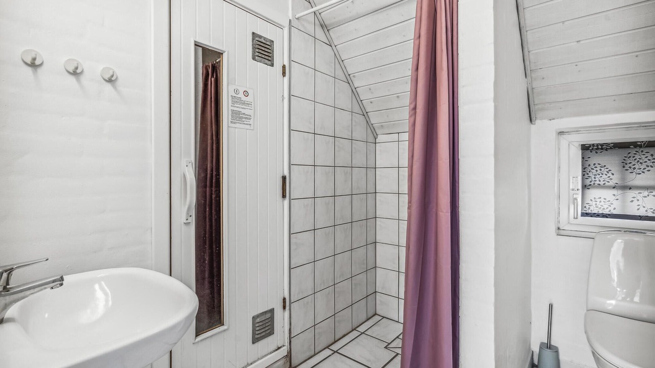Photo of Bathroom in Sønderstrand