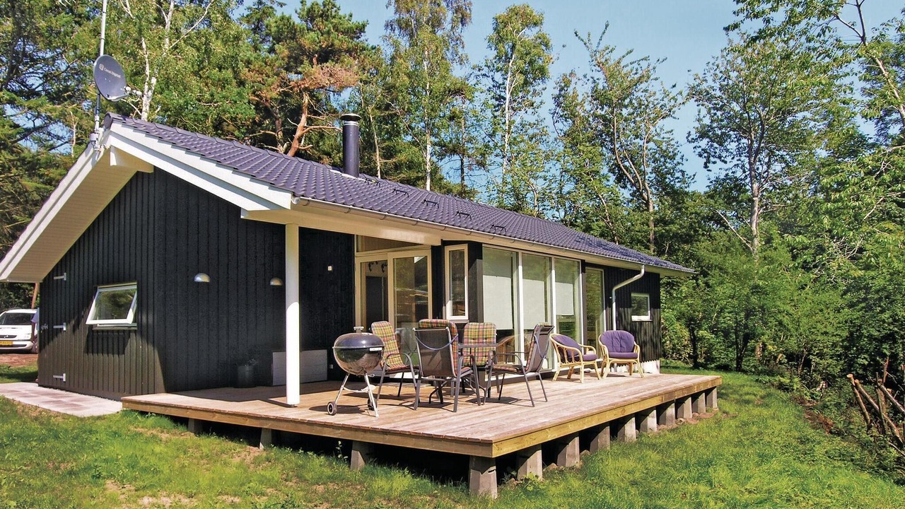 Photo of Others in Ronne