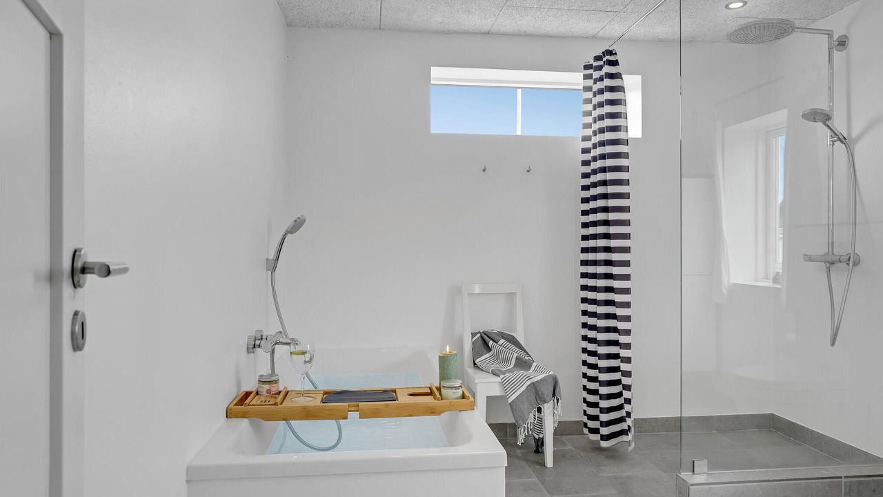 Photo of Bathroom in Harboore