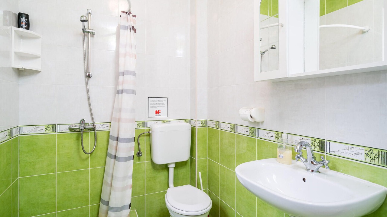 Photo of Bathroom in Molunat