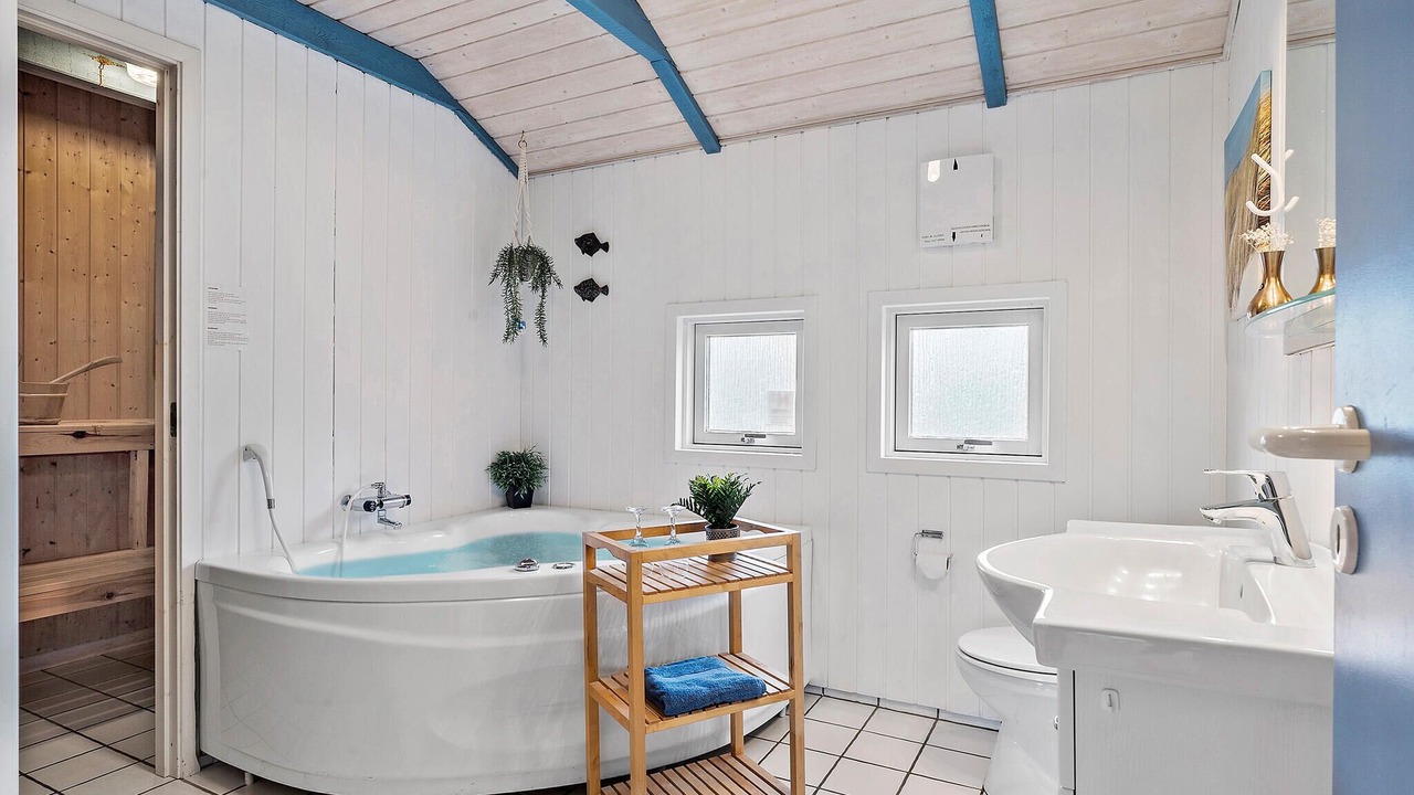 Photo of Bathroom in Hejlsminde Strand