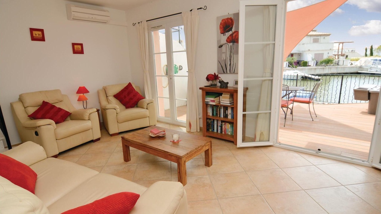 Photo of Bedroom in Aigues-Mortes