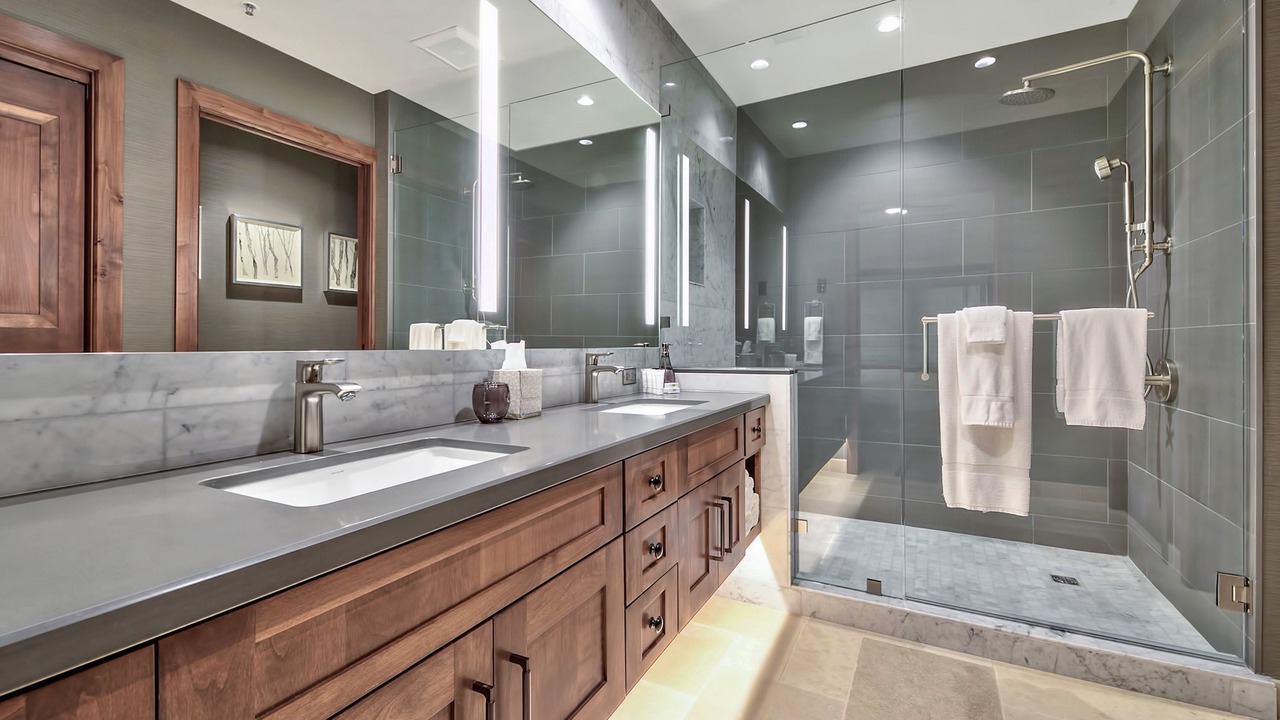 Photo of Bathroom in Lakeside Park