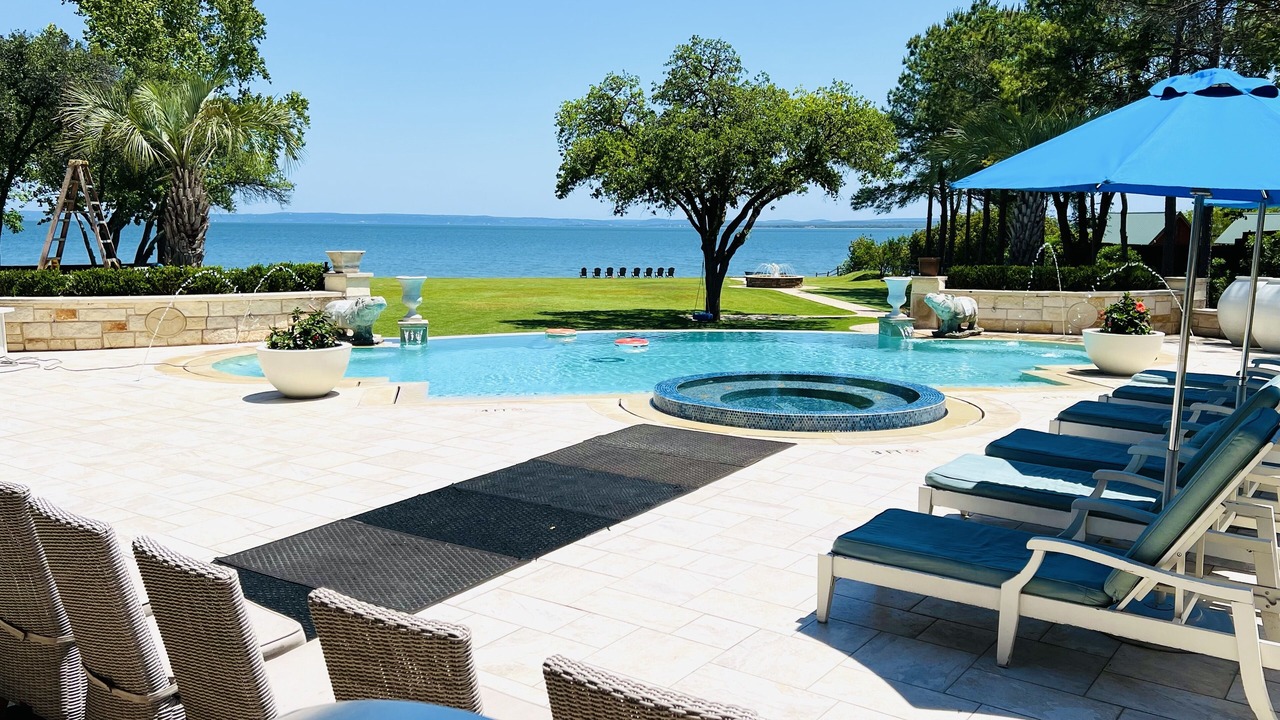 Photo of Outdoor in McNeil