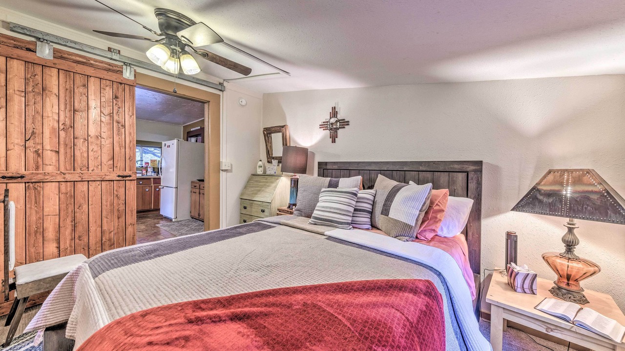 Photo of Bedroom in High Rolls Mountain Park