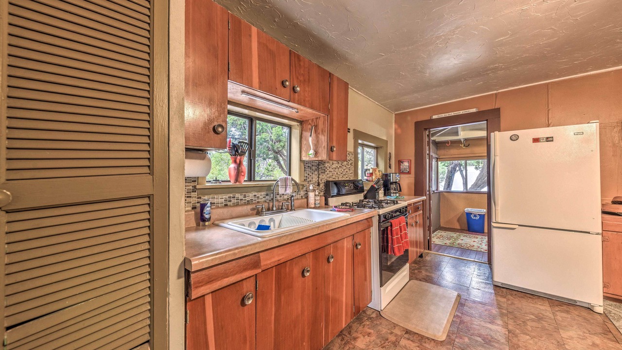 Photo of Kitchen in High Rolls Mountain Park