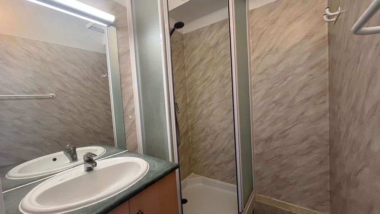 Photo of Bathroom in La Rochelle
