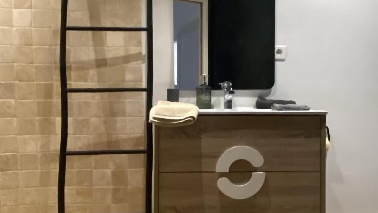Photo of Bathroom in Hyeres