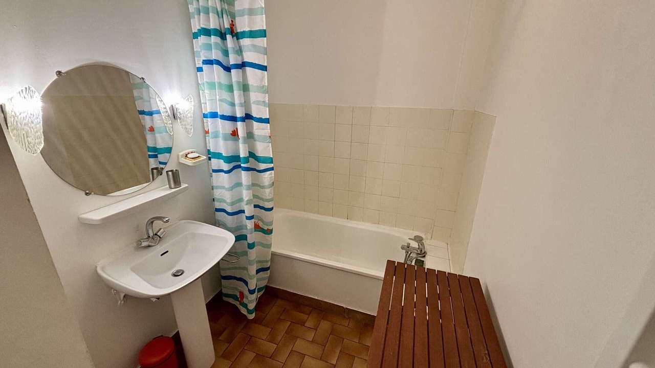 Photo of Bathroom in Port-la-Nouvelle