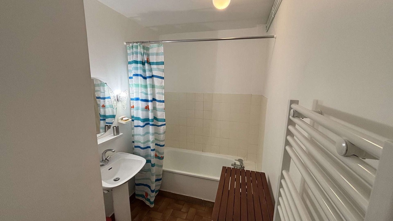 Photo of Bathroom in Port-la-Nouvelle