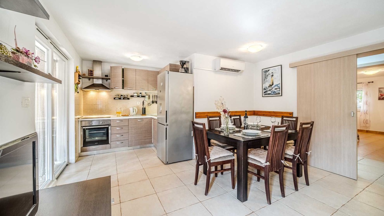Photo of Kitchen in Cove Osibova (Milna)