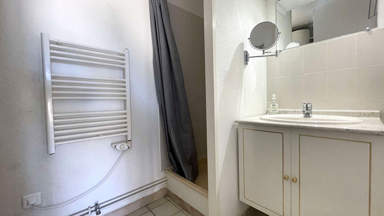 Photo of Bathroom in Banyuls-sur-Mer