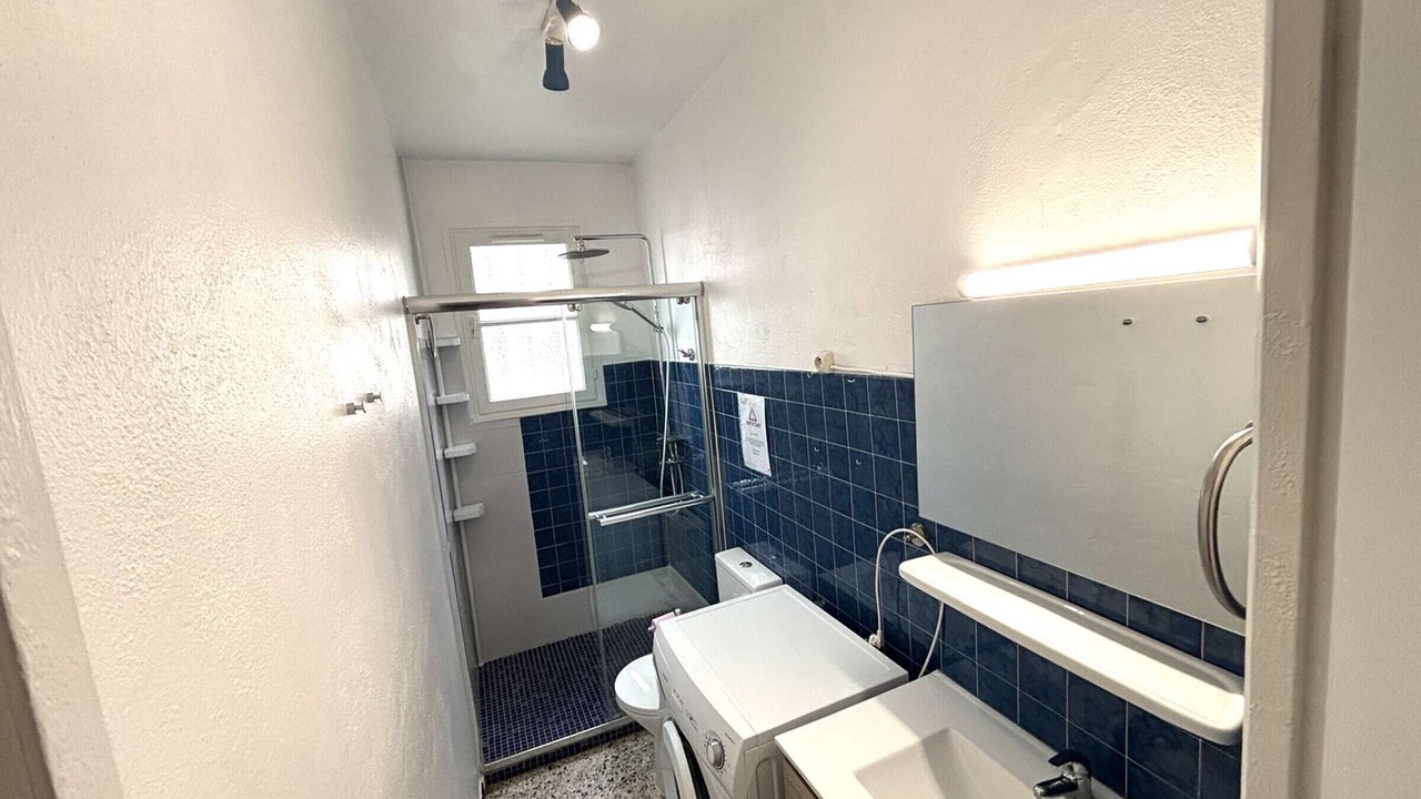 Photo of Bathroom in Port-la-Nouvelle