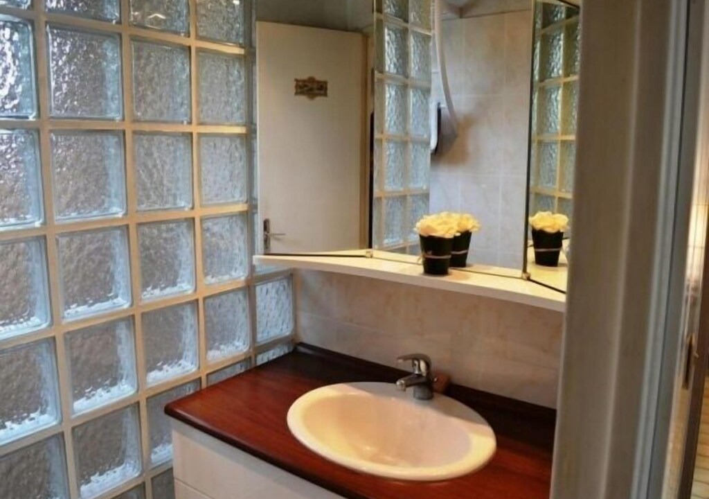 Photo of Bathroom in Saint-Cyprien Plage