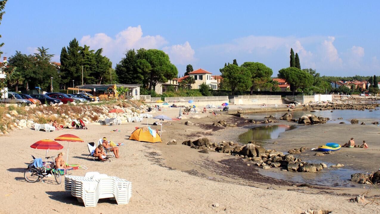 Photo of Others in Zambratija