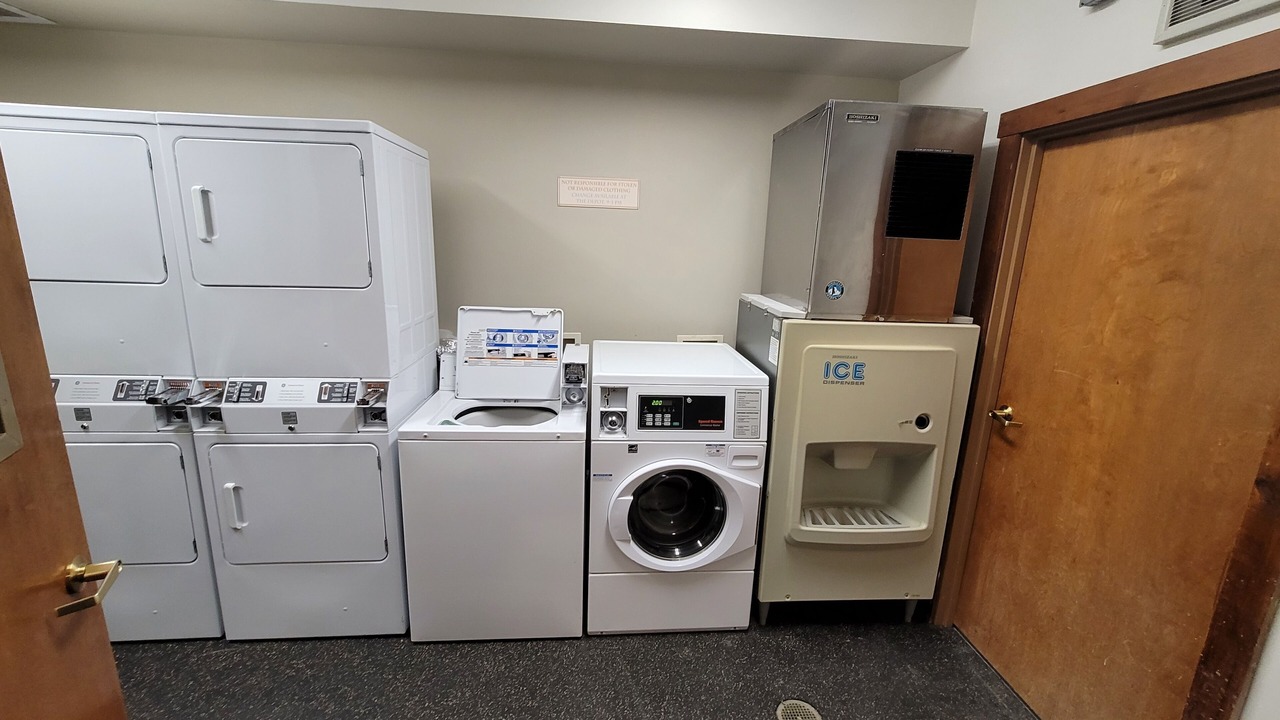 Photo of Others in Edray