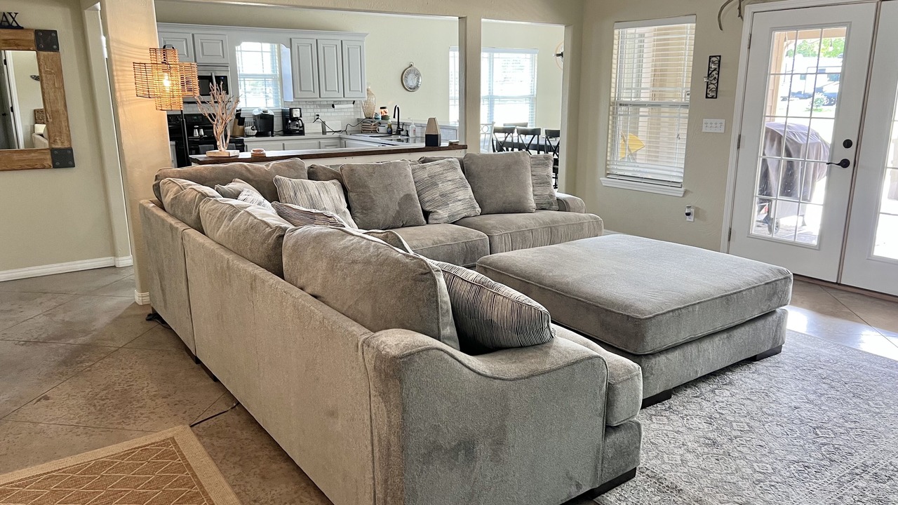 Photo of Livingroom in Kingston