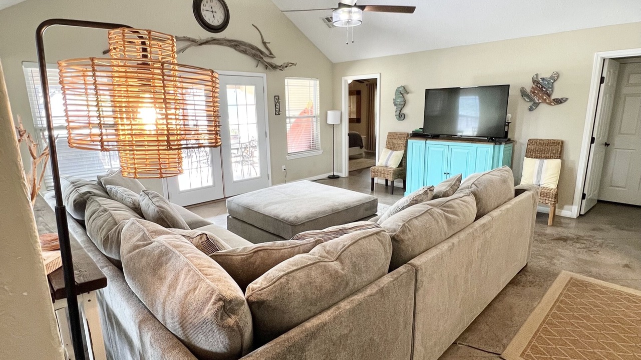 Photo of Livingroom in Kingston