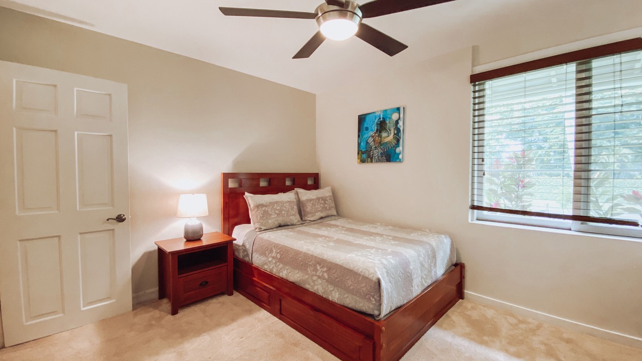 Photo of Bedroom in Portlock