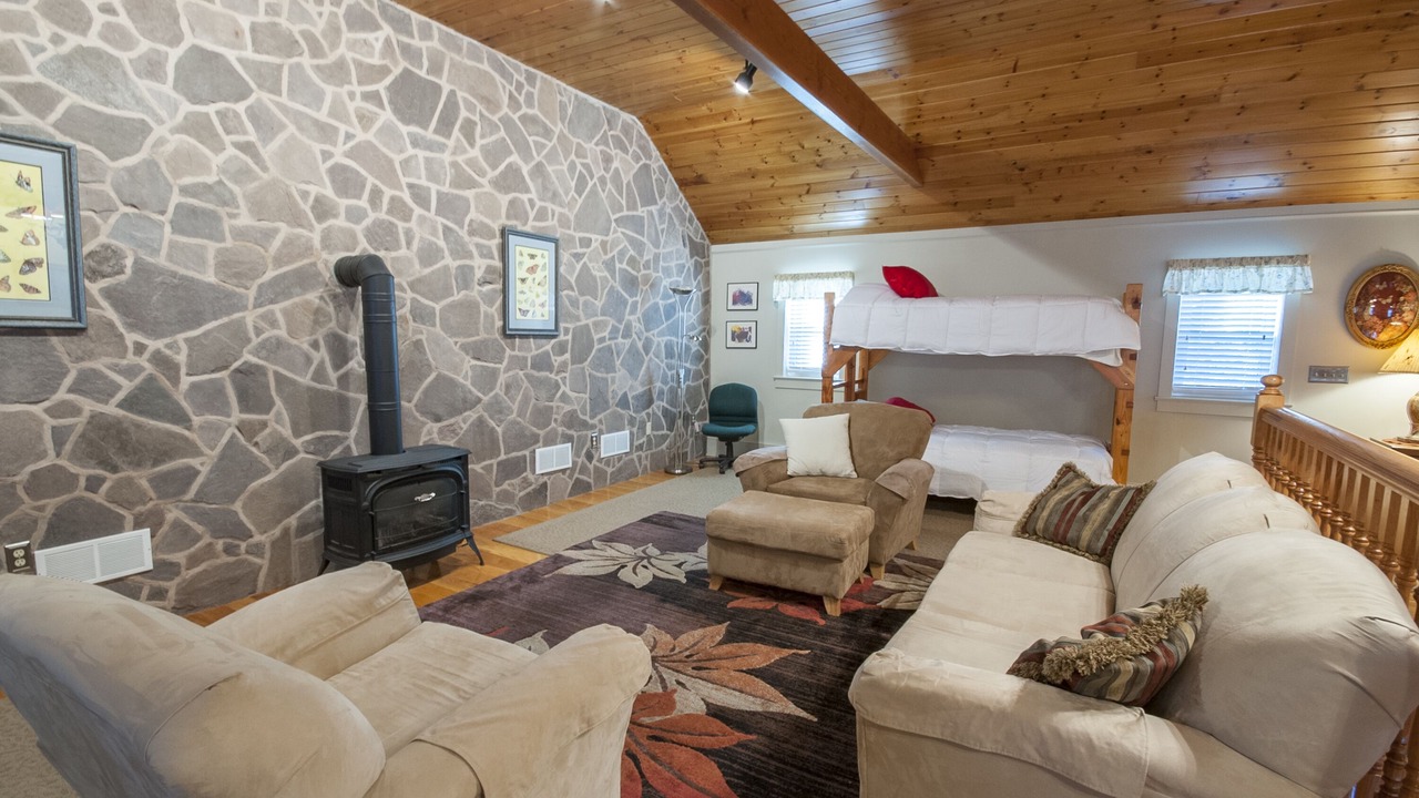 Photo of Livingroom in Reinholds