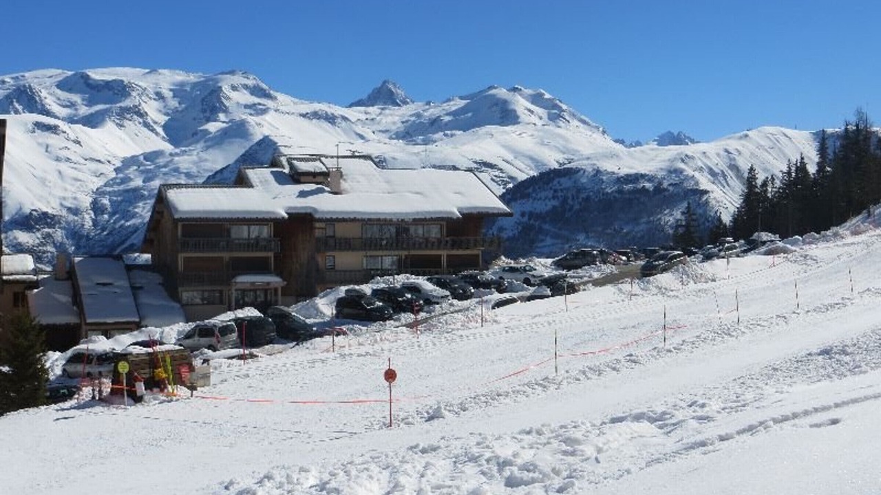 Photo of Outdoor in Auris