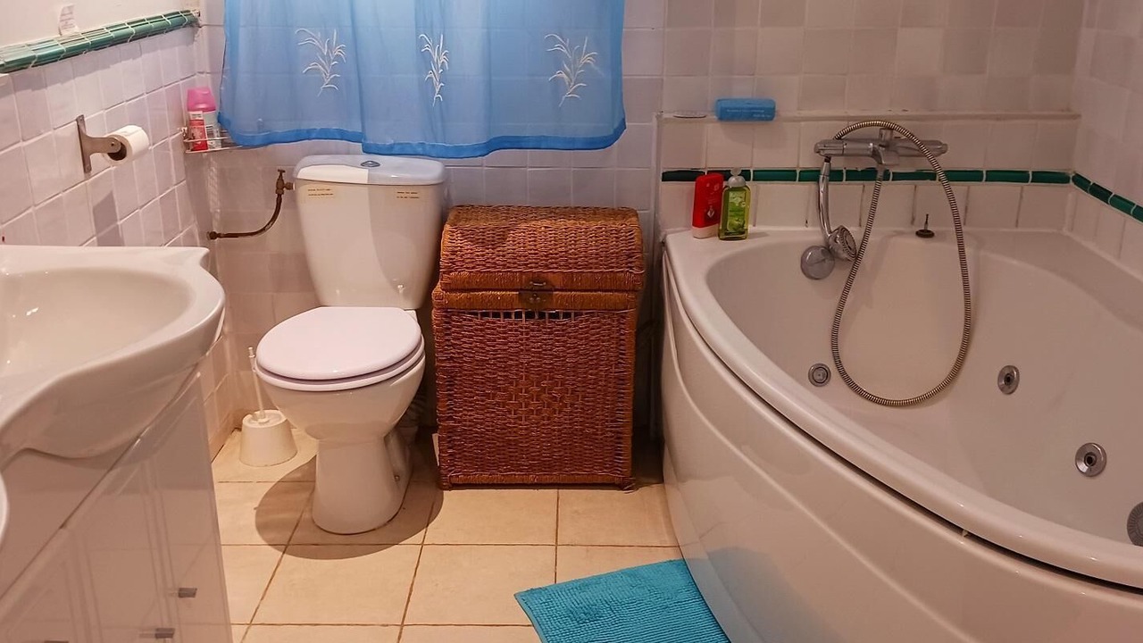 Photo of Bathroom in Regusse