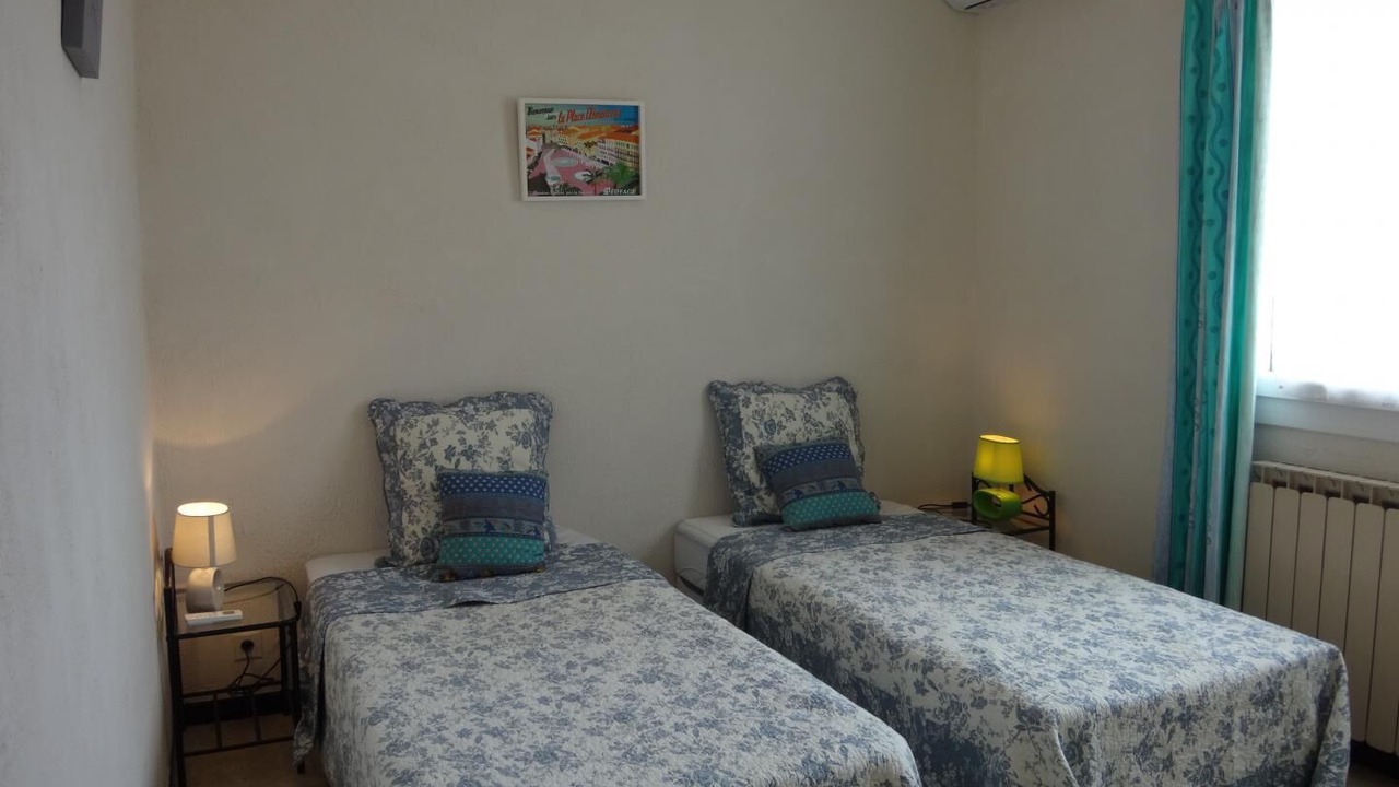 Photo of Bedroom in Cuers