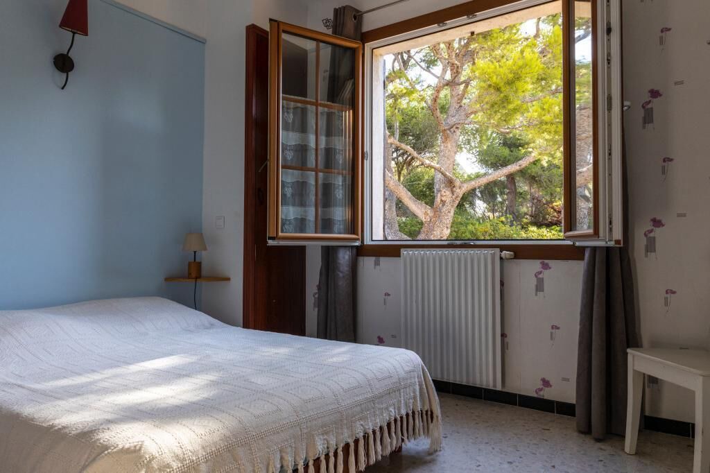 Photo of Bedroom in Le Brusc