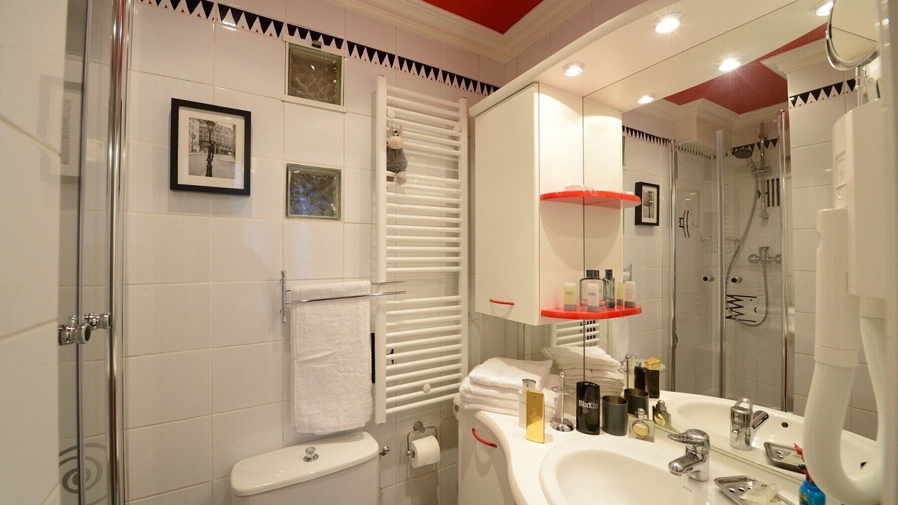 Photo of Others in 3rd Arrondissement