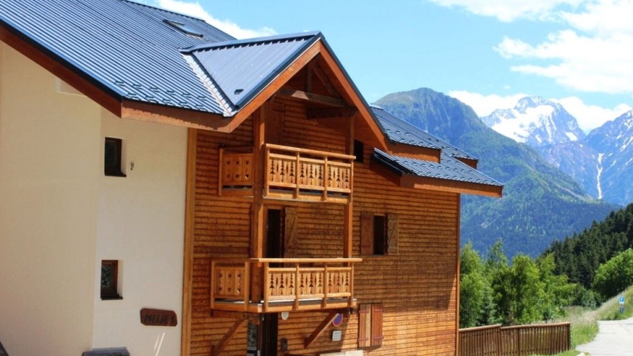 Photo of Outdoor in Auris