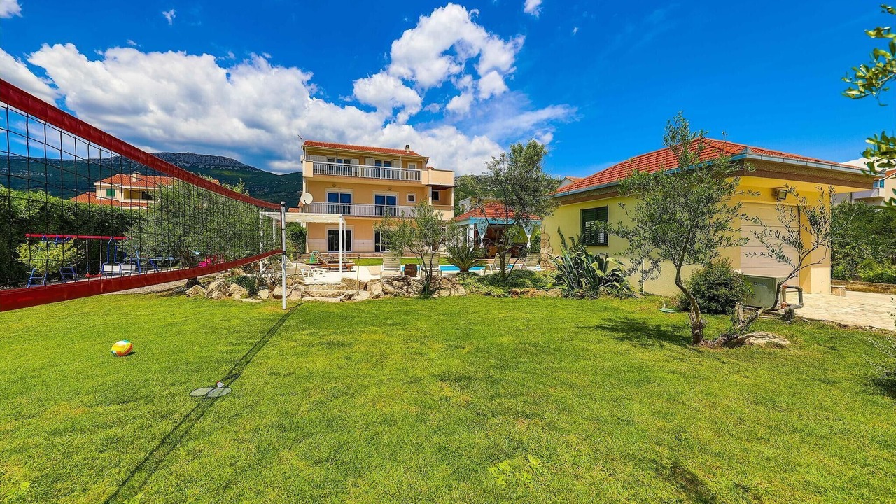 Photo of Outdoor in Kastel Luksic