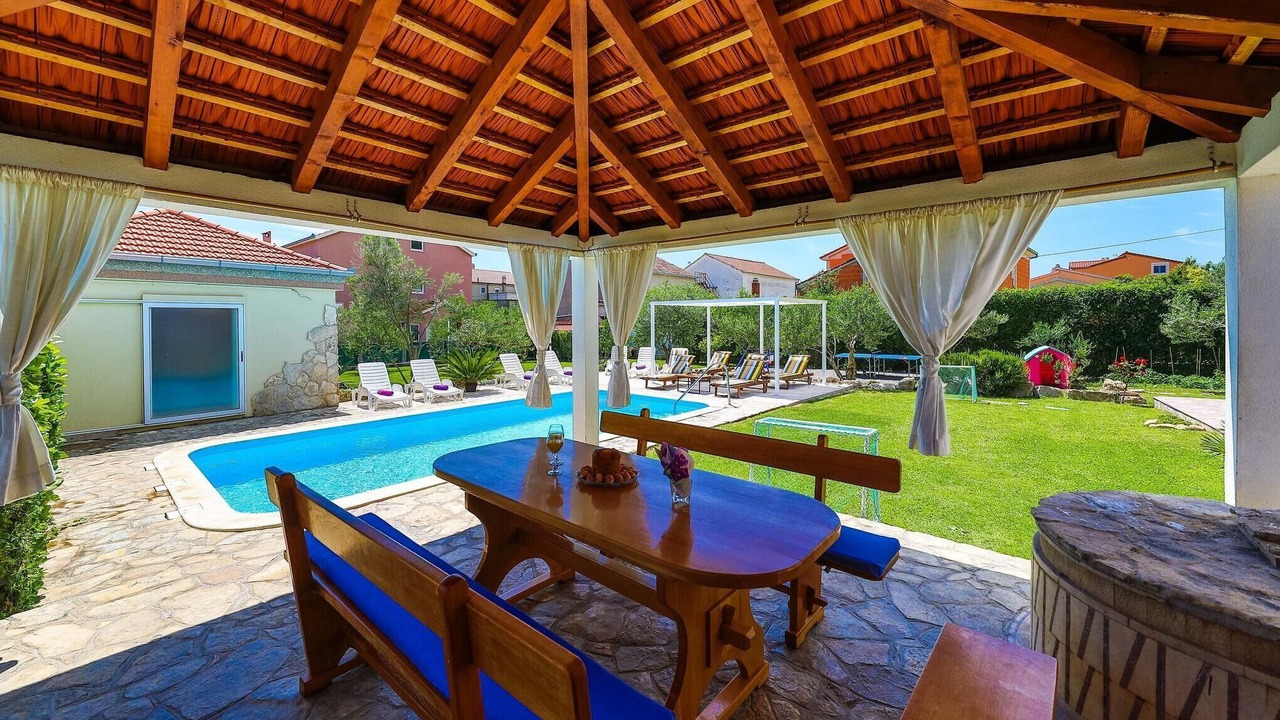 Photo of Outdoor in Kastel Luksic
